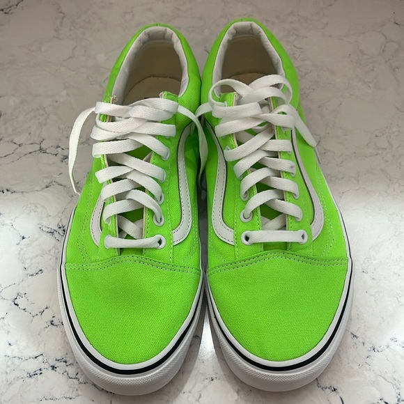 Vans excellent condition old Skool lace-ups in fun neon green - Picture 1 of 6